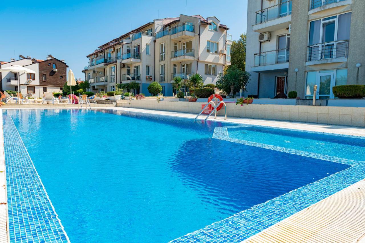 Menada Apolon Apartments Sozopol Eksteriør billede