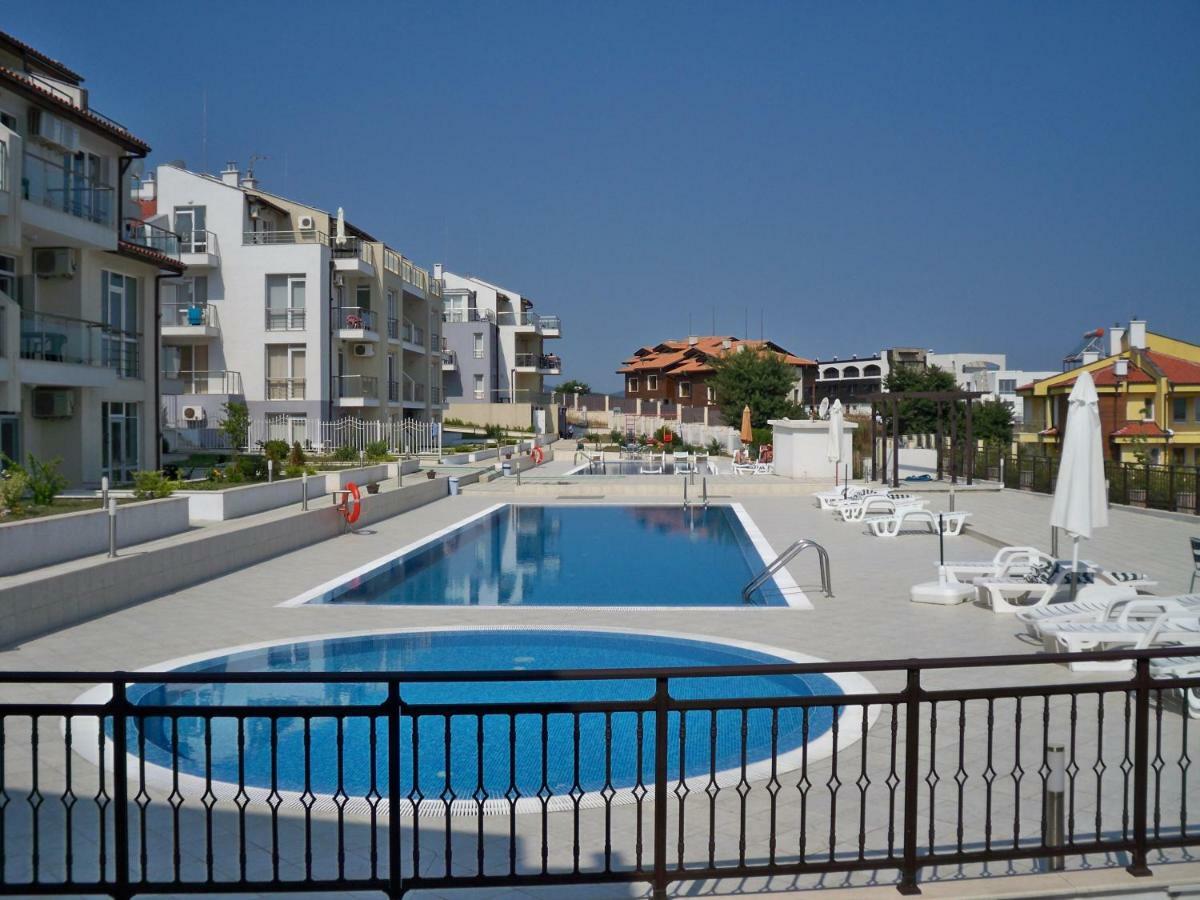 Menada Apolon Apartments Sozopol Eksteriør billede