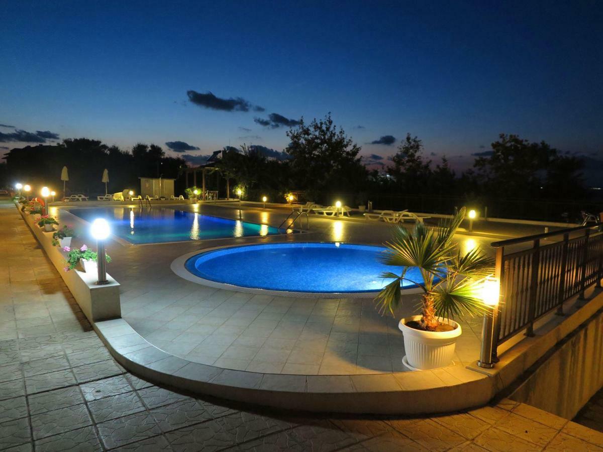 Menada Apolon Apartments Sozopol Eksteriør billede